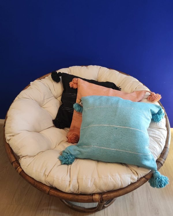 Pompom kussenhoezen handmade in Marokko
